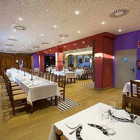 فندق El Lagar De Isilla
