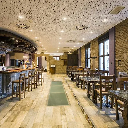 El Lagar De Isilla 酒店 4*